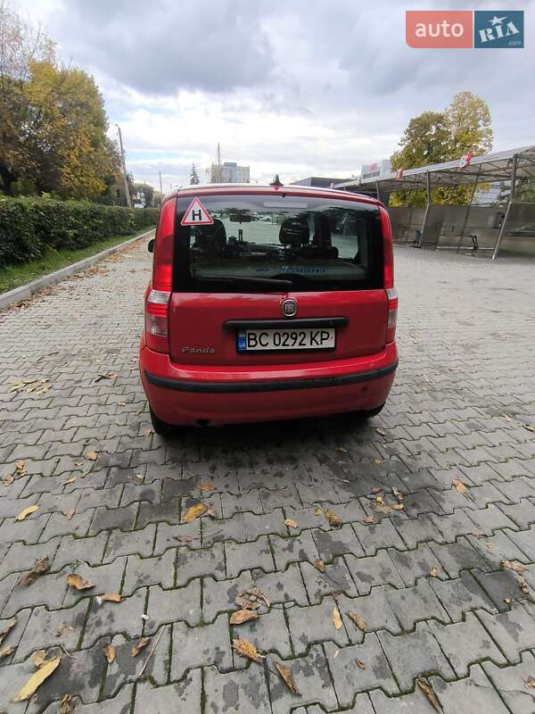 Хэтчбек Fiat Panda 2009 в Черновцах