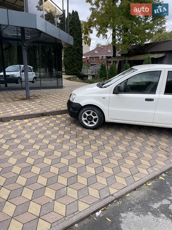 Хэтчбек Fiat Panda 2010 в Славуте