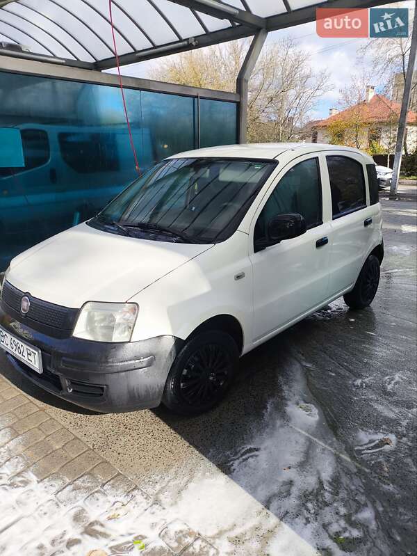 2011 Fiat Panda, VIN ZFA16900001921598:plate — фото 1 (autoria)