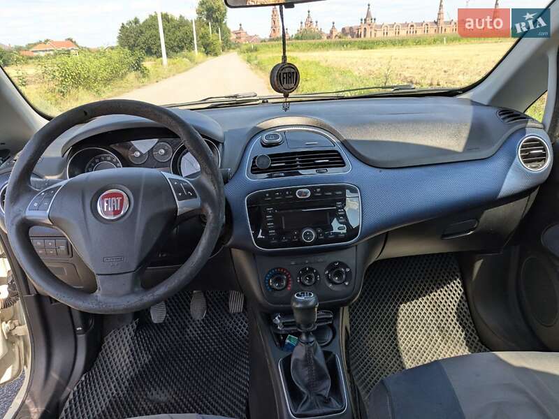 Хэтчбек Fiat Punto Evo 2011 в Боровой
