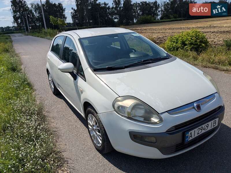 Хэтчбек Fiat Punto Evo 2011 в Боровой
