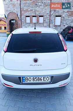 Хэтчбек Fiat Punto Evo 2011 в 