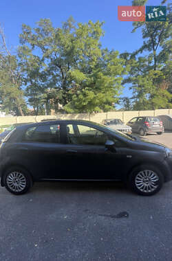 Хэтчбек Fiat Punto Evo 2010 в 