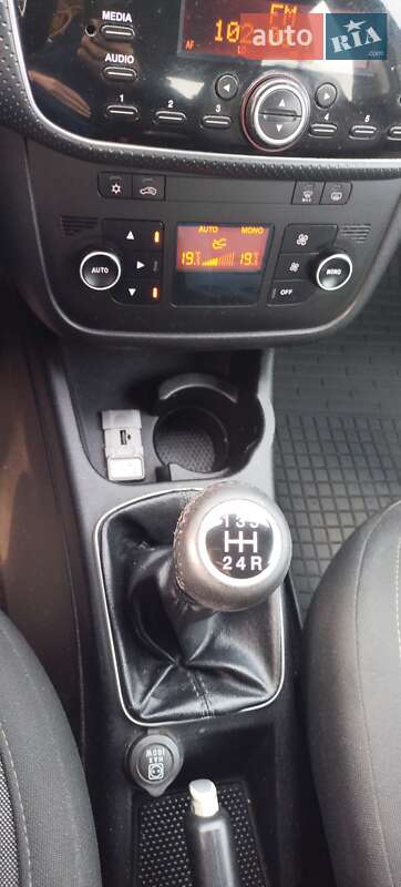 Хэтчбек Fiat Punto Evo 2010 в Днепре фото 4 Хэтчбек Fiat Punto Evo 2010 в Днепре