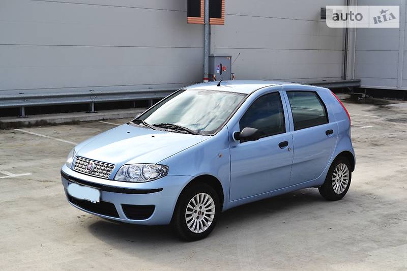 Хэтчбек Fiat Punto 2010 в Киеве