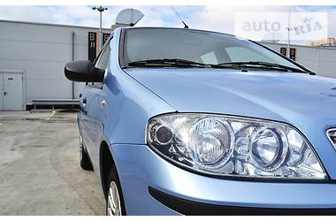 Хэтчбек Fiat Punto 2010 в Киеве