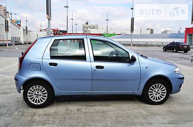 Хэтчбек Fiat Punto 2010 в Киеве