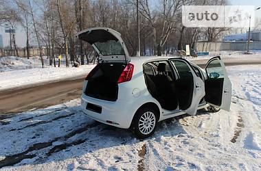 Хэтчбек Fiat Punto 2012 в Киеве