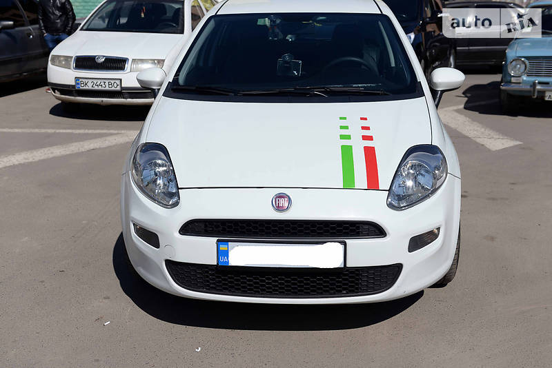 Хэтчбек Fiat Punto 2012 в Дубно