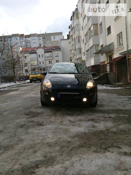 Хэтчбек Fiat Punto 2014 в Ивано-Франковске