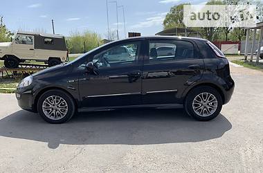 Хэтчбек Fiat Punto 2011 в Бродах