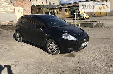Хетчбек Fiat Punto 2010 в 