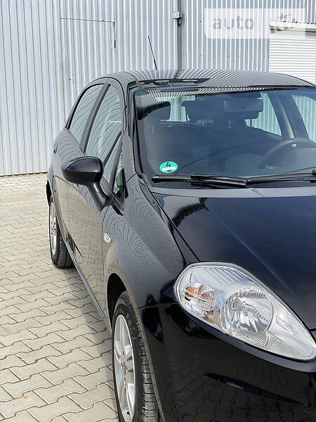 Хетчбек Fiat Punto 2008 в Івано-Франківську