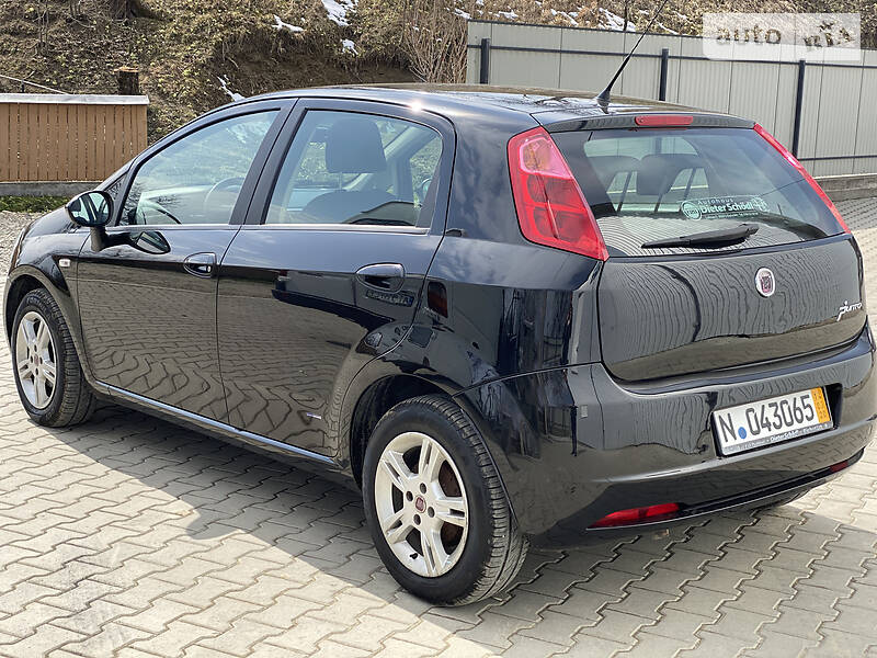 Хетчбек Fiat Punto 2008 в Івано-Франківську