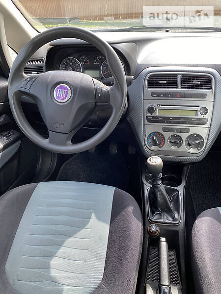 Хетчбек Fiat Punto 2008 в Івано-Франківську