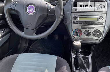 Хетчбек Fiat Punto 2008 в 
