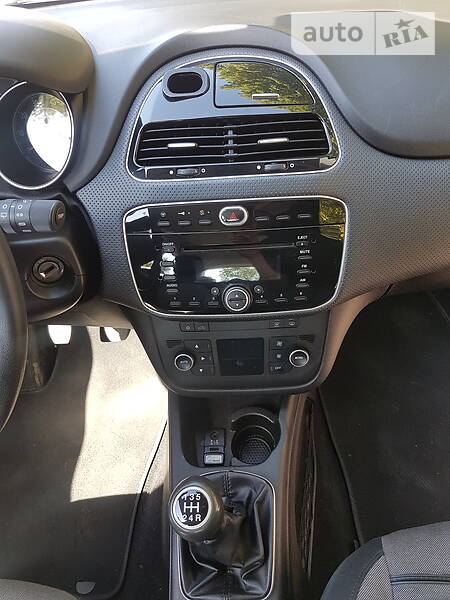 Хетчбек Fiat Punto 2011 в Києві фото 26 Хетчбек Fiat Punto 2011 в Києві