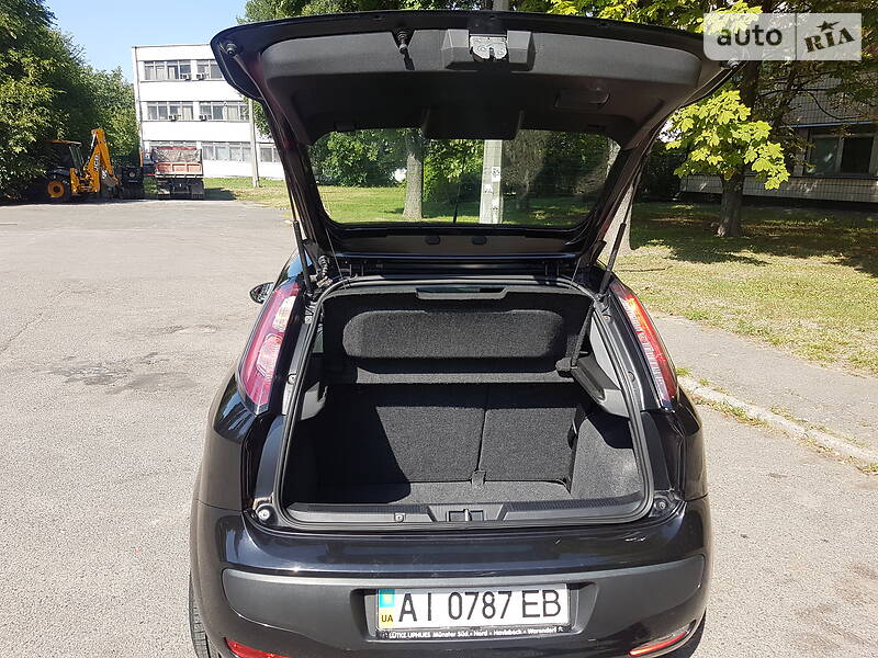 Хетчбек Fiat Punto 2011 в Києві фото 31 Хетчбек Fiat Punto 2011 в Києві