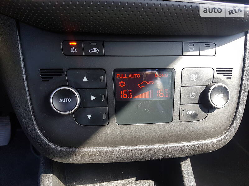 Хетчбек Fiat Punto 2011 в Києві фото 43 Хетчбек Fiat Punto 2011 в Києві