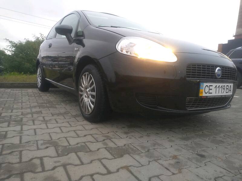 Хэтчбек Fiat Punto 2008 в Черновцах