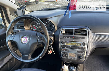 Купе Fiat Punto 2009 в Черновцах