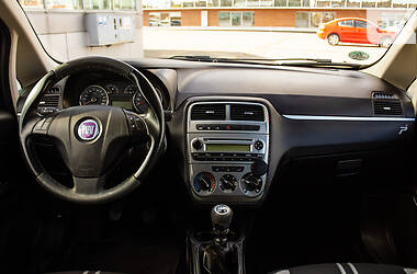 Хетчбек Fiat Punto 2008 в 