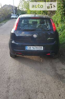 Хетчбек Fiat Punto 2009 в Чернігові