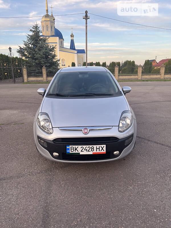 Хэтчбек Fiat Punto 2010 в Костополе