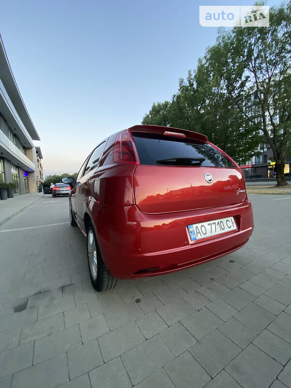 Хэтчбек Fiat Punto 2007 в Ужгороде фото 5 Хэтчбек Fiat Punto 2007 в Ужгороде