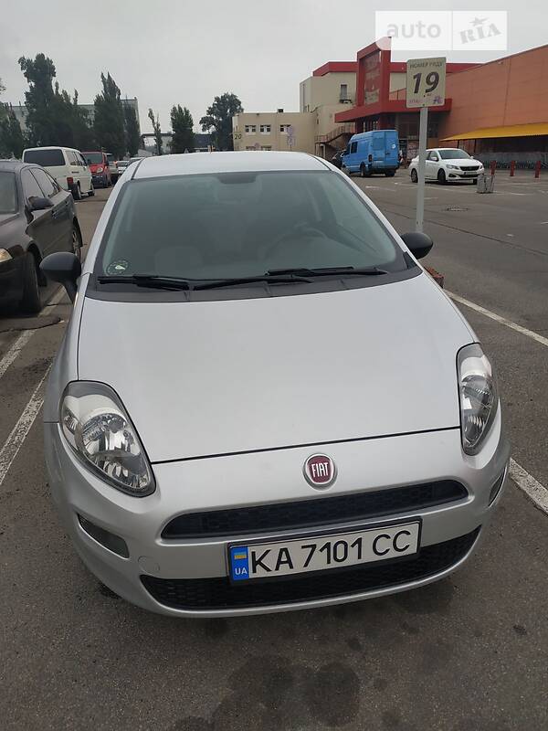 Купе Fiat Punto 2012 в Киеве