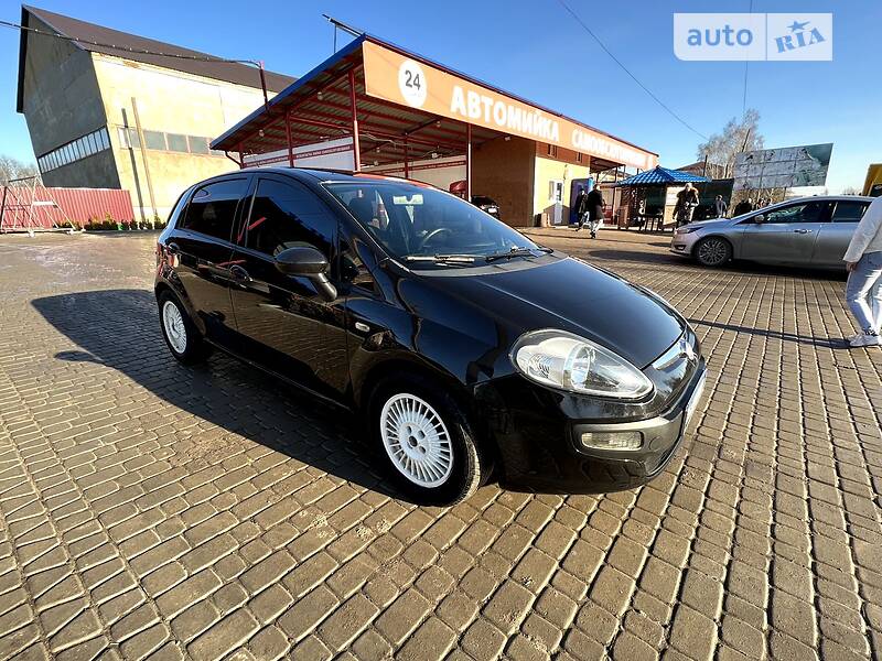 Хэтчбек Fiat Punto 2011 в Крыжополе