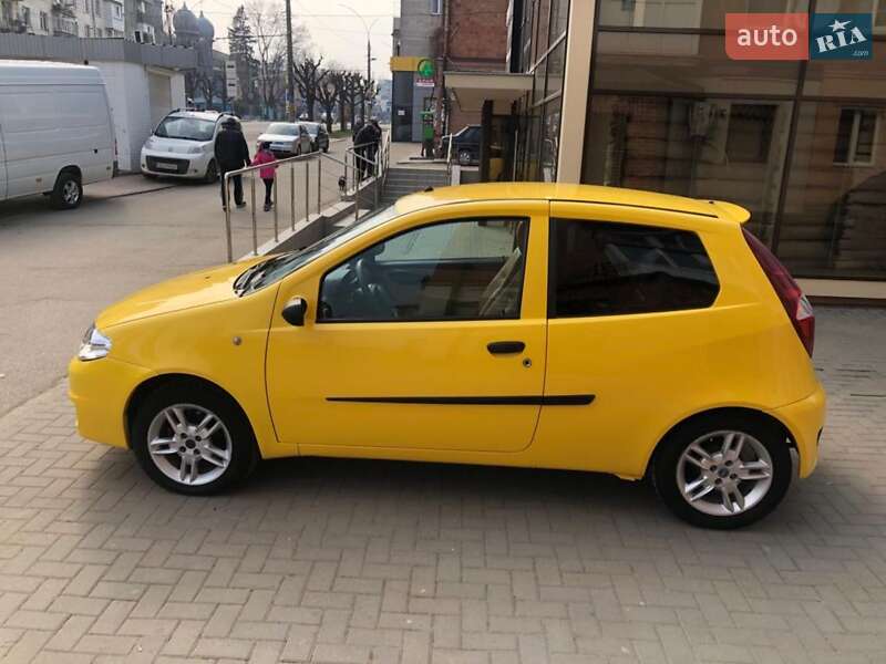 Универсал Fiat Punto 2003 в Черновцах