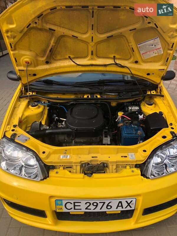 Универсал Fiat Punto 2003 в Черновцах