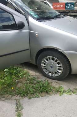 Внедорожник / Кроссовер Fiat Punto 2000 в 