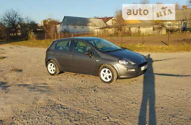 Хетчбек Fiat Punto 2012 в Горохові