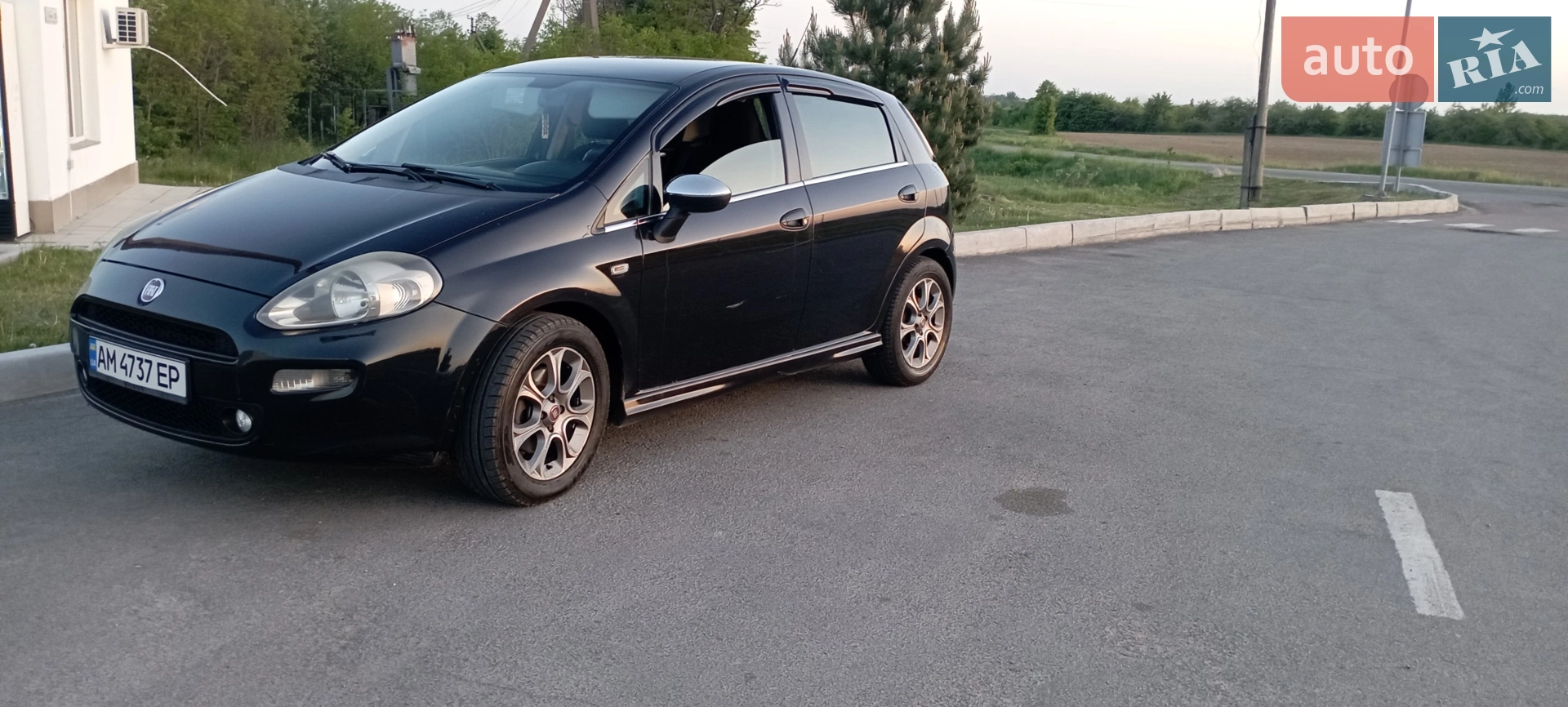 2011 Fiat Punto - фото 1
