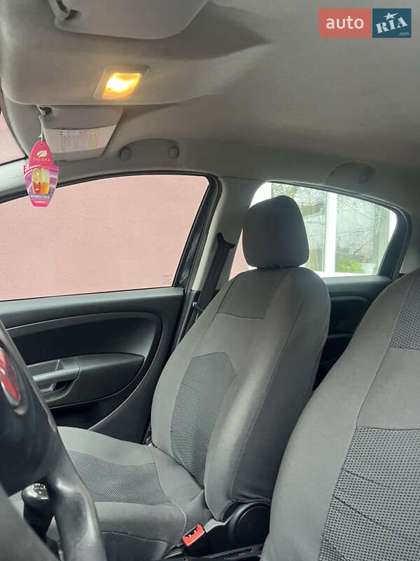 Хэтчбек Fiat Punto 2010 в Луцке