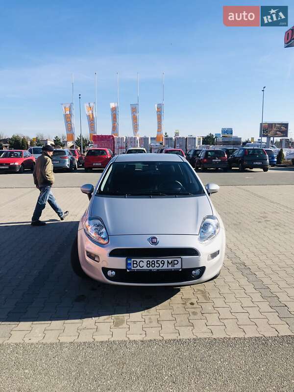 Хетчбек Fiat Punto 2015 в Львові