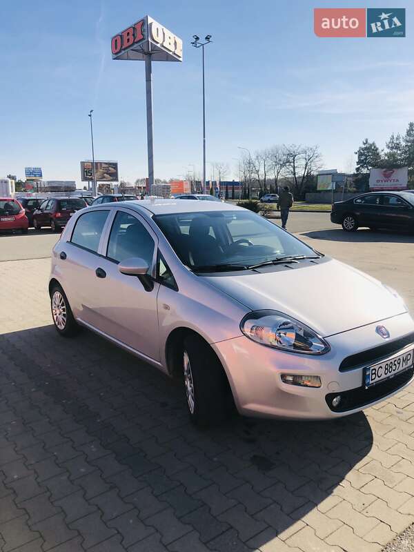 Хетчбек Fiat Punto 2015 в Львові