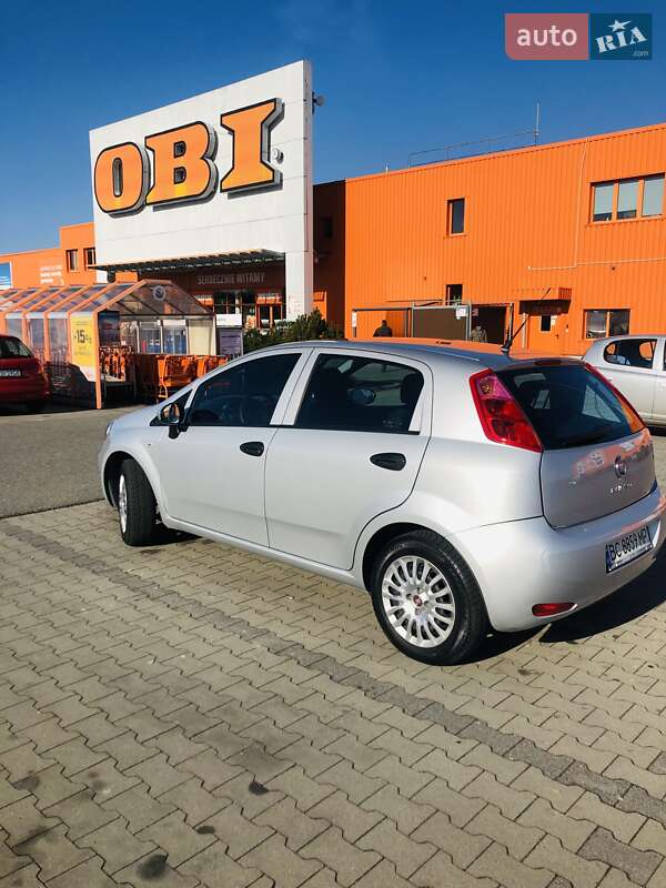 Хетчбек Fiat Punto 2015 в Львові