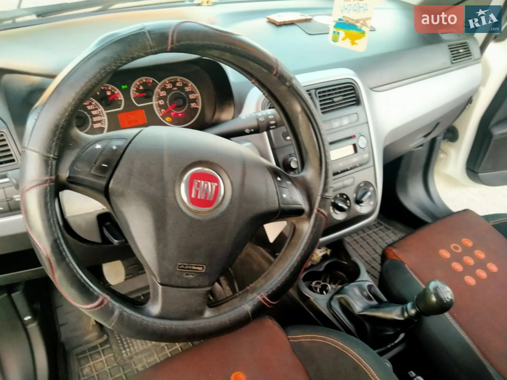 2011 Fiat Punto - мініатюра 10