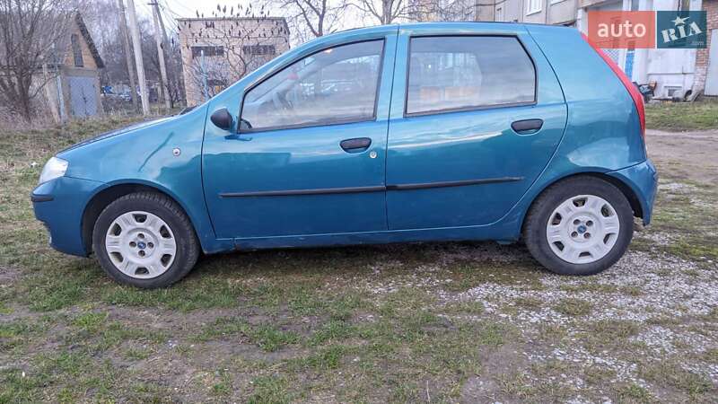 Хэтчбек Fiat Punto 2006 в Здолбунове