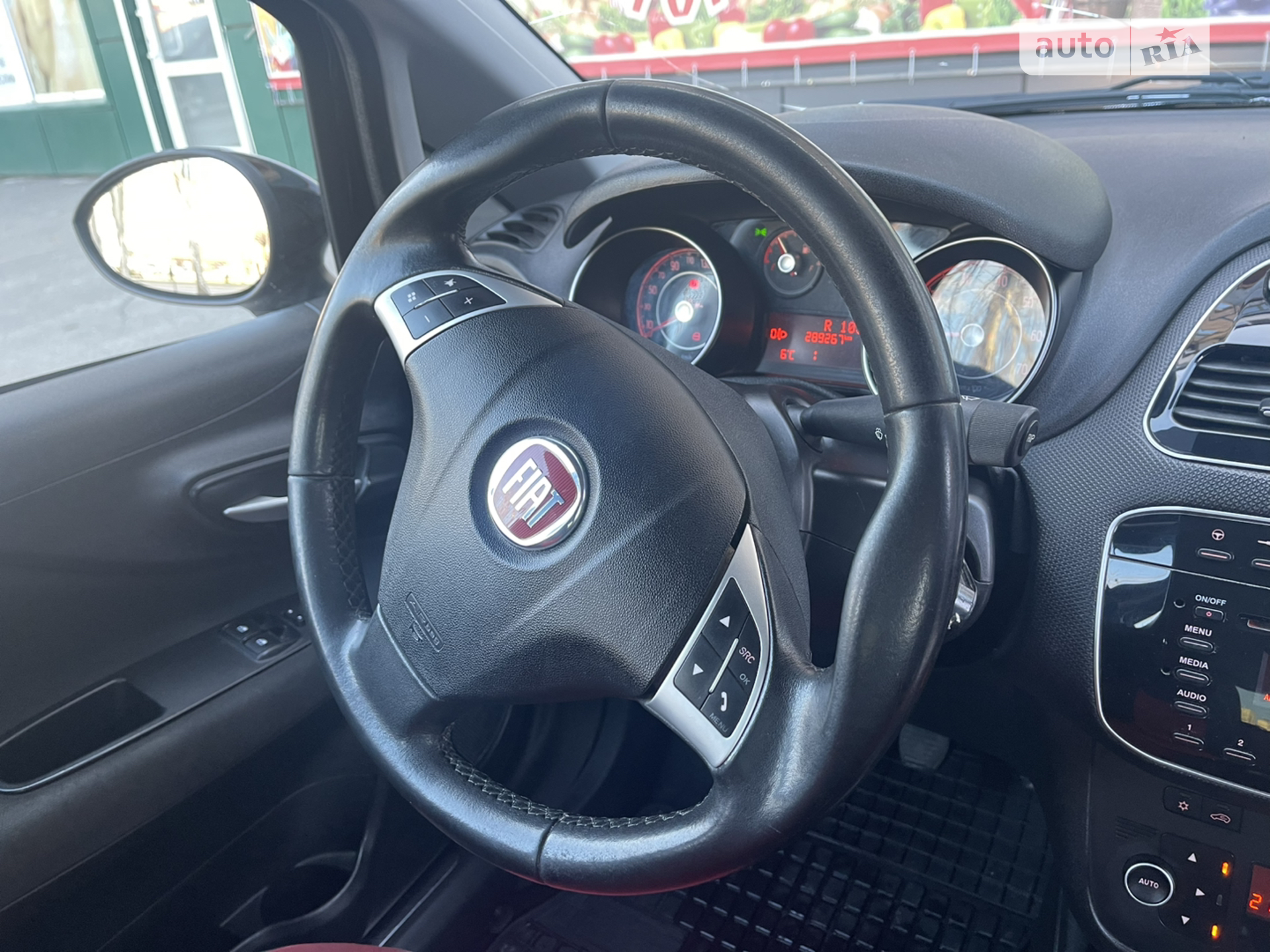 2012 Fiat Punto - мініатюра 11