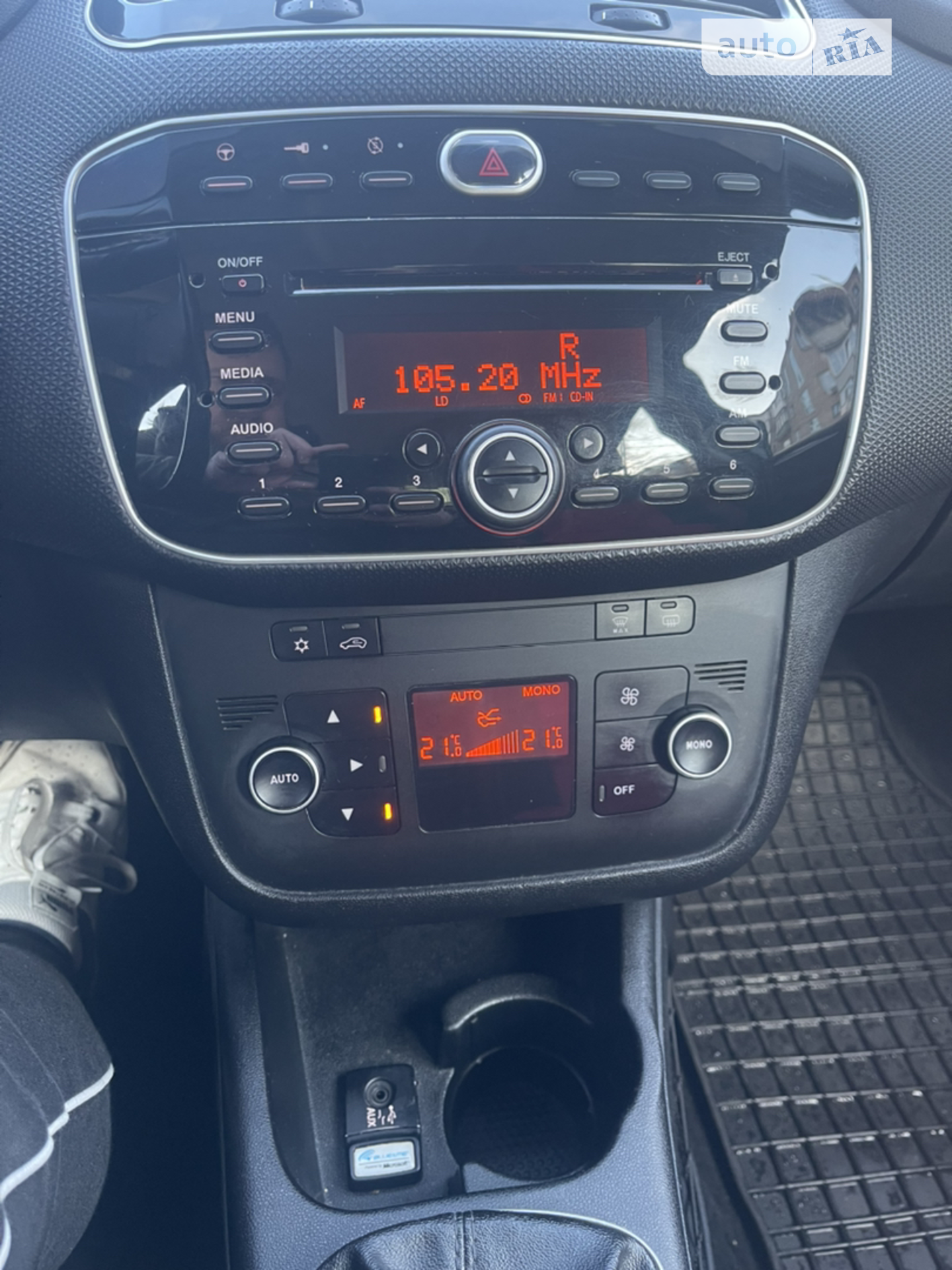 2012 Fiat Punto - мініатюра 16