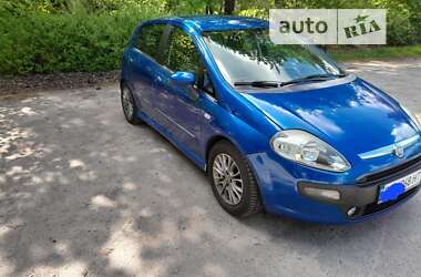 Хэтчбек Fiat Punto 2011 в Львове