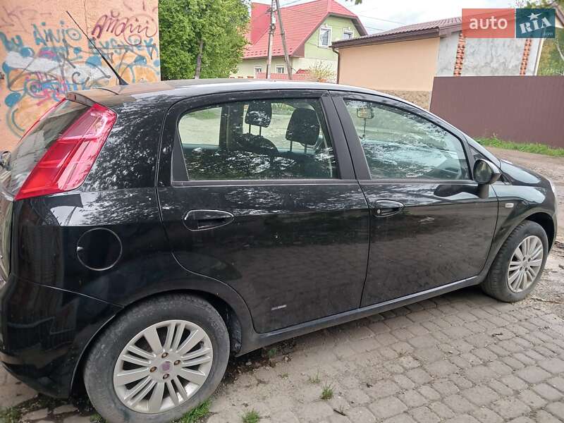 Хетчбек Fiat Punto 2008 в Івано-Франківську