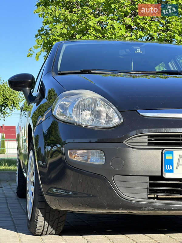 Хэтчбек Fiat Punto 2011 в Луцке