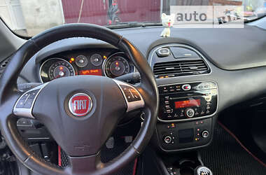 Хэтчбек Fiat Punto 2011 в Волочиске