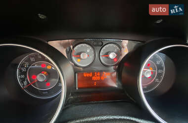 Хэтчбек Fiat Punto 2011 в 