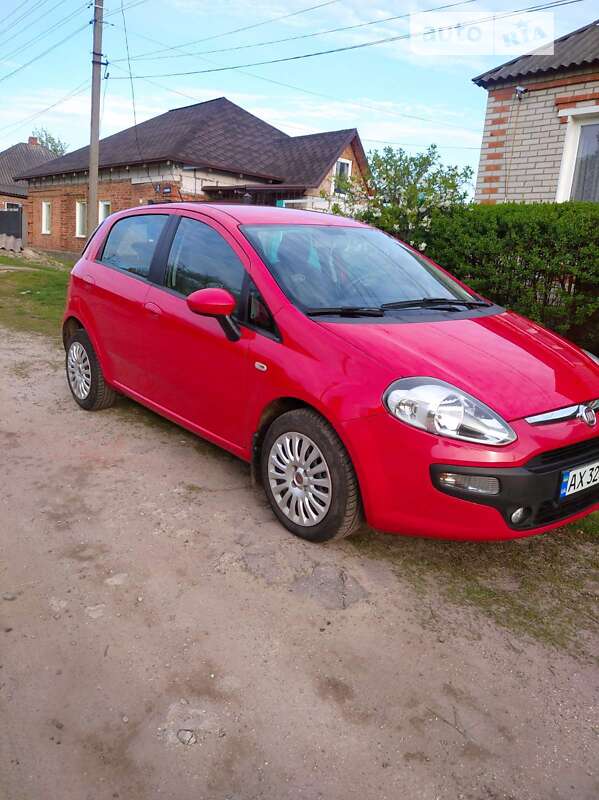 Хетчбек Fiat Punto 2010 в Богодухіву